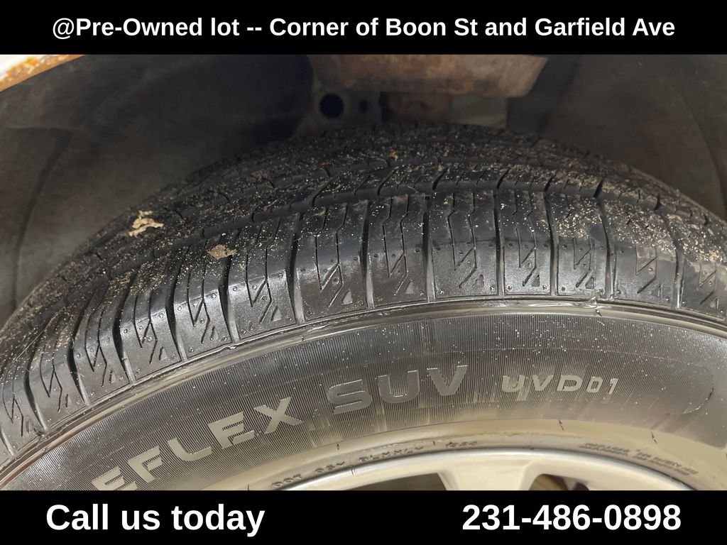Used 2020  Chevrolet LS image 12