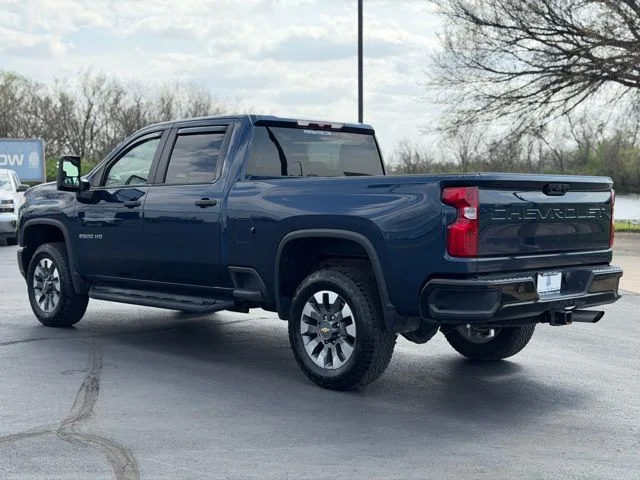Used 2022 Blue Chevrolet Custom image 5