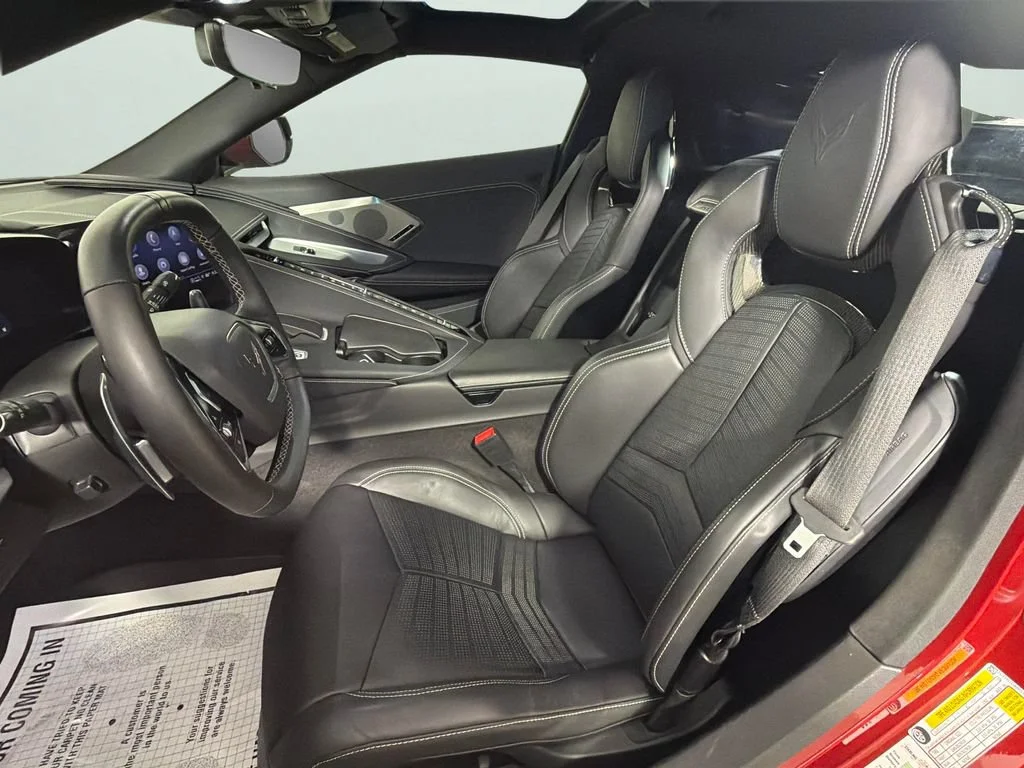 2023 Chevrolet Corvette 2LT - Photo 17