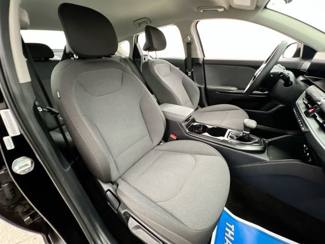 Used 2025 Black Kia LXS image 13