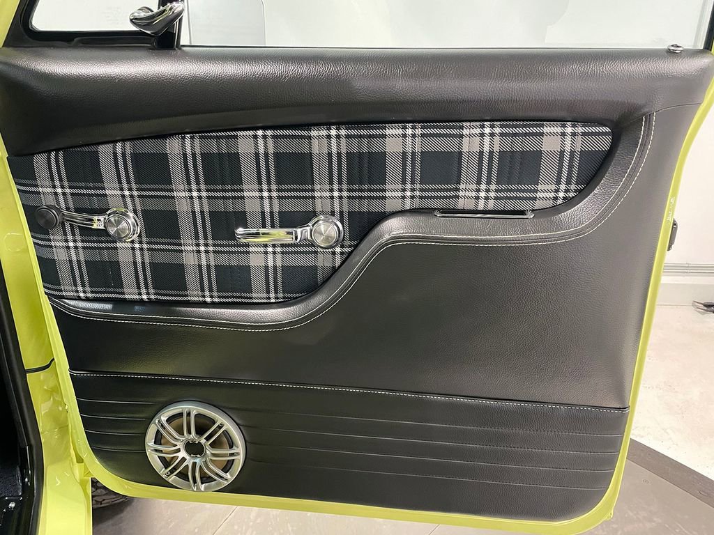 Used 1972 Yellow GMC  image 53