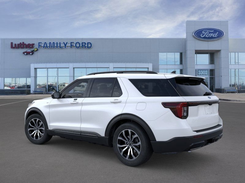 New 2026 Star White Metallic Tri-Coat Ford ST-Line image 35