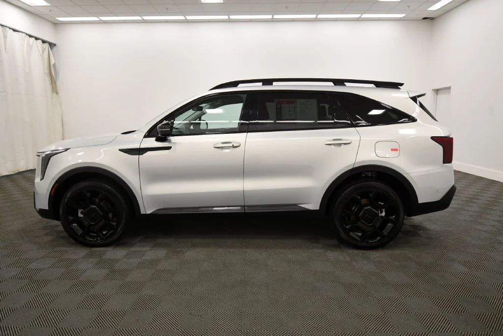 Certified Used 2026 White Kia X-Line SX image 4