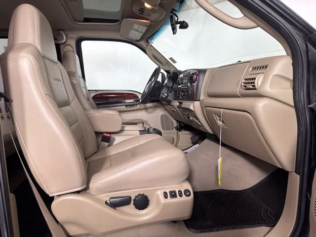 Used 2007 Black Ford Lariat image 4