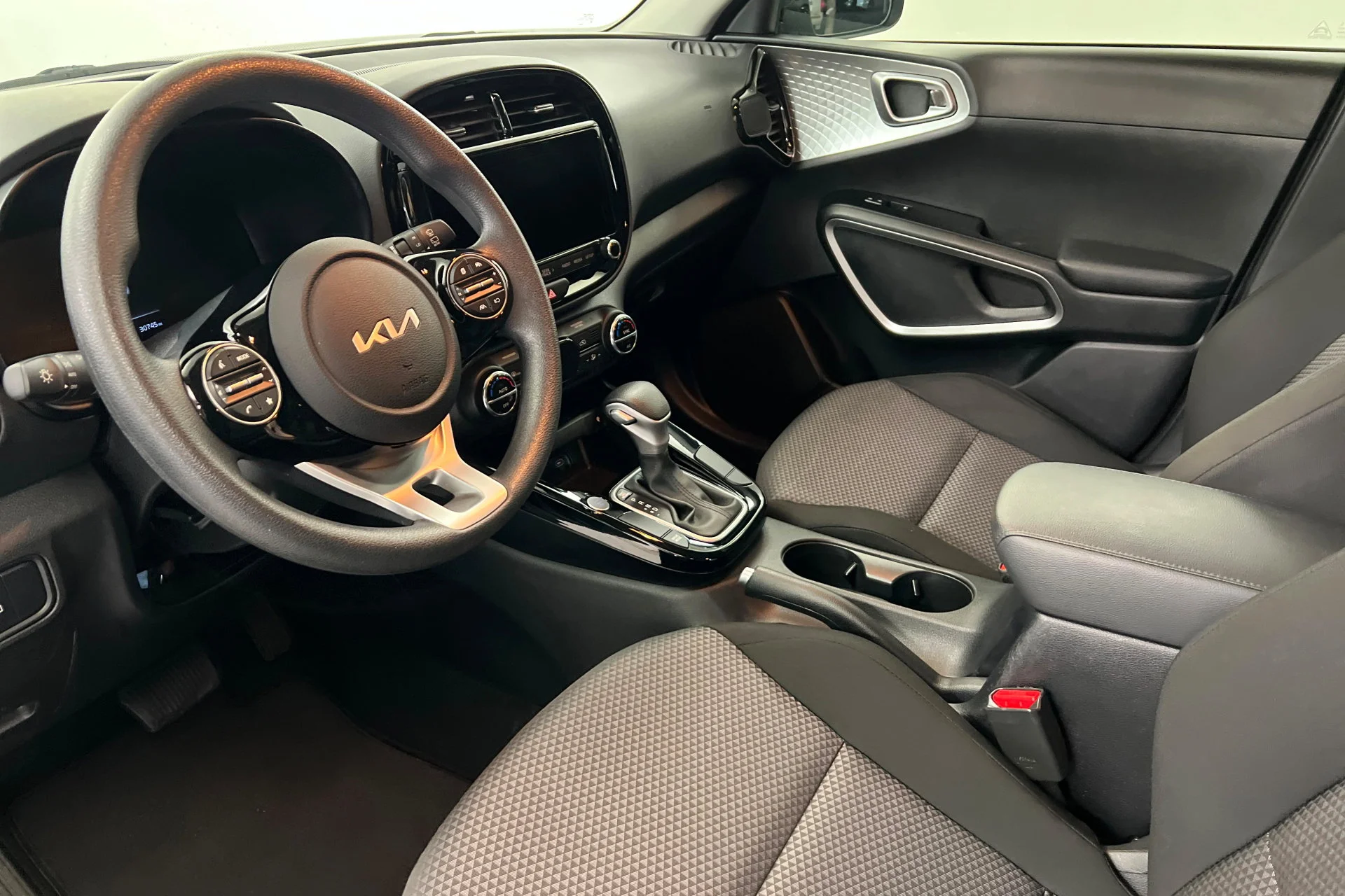 Used 2024 Steel Gray Kia S image 15