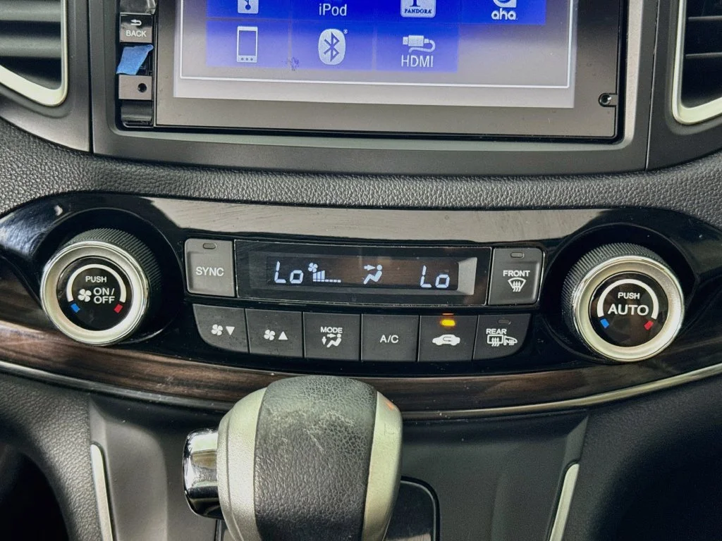 Used 2015 Mountain Air Metallic Honda EX-L image 18