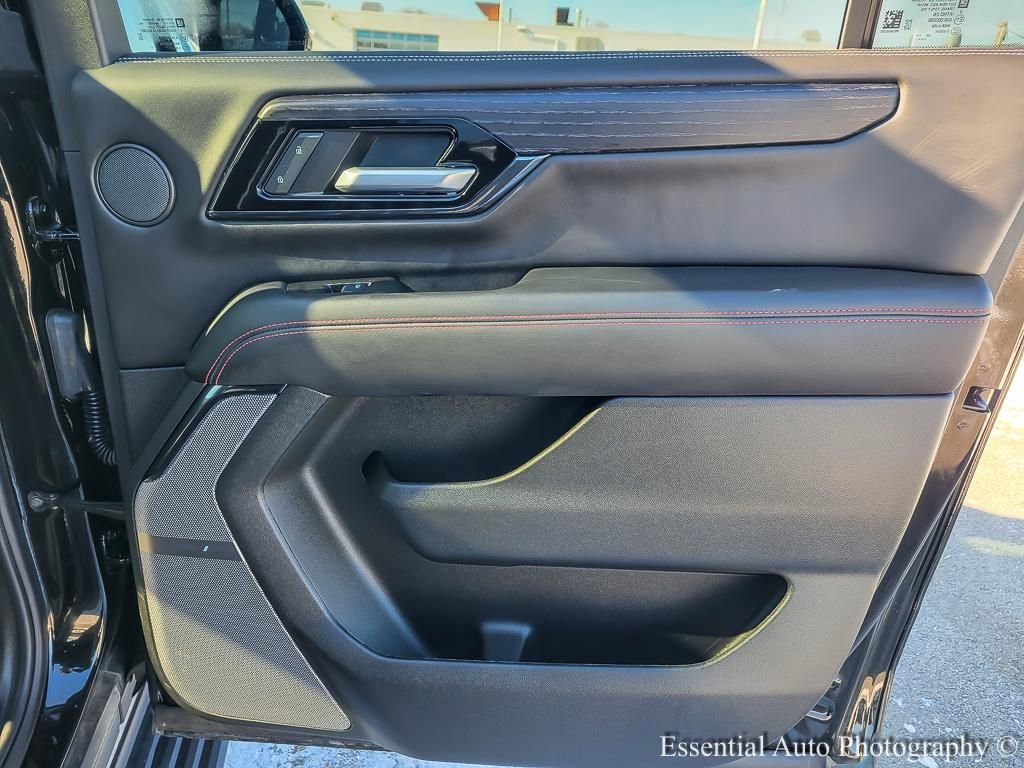 2025 GMC YUKON XL - Image 23