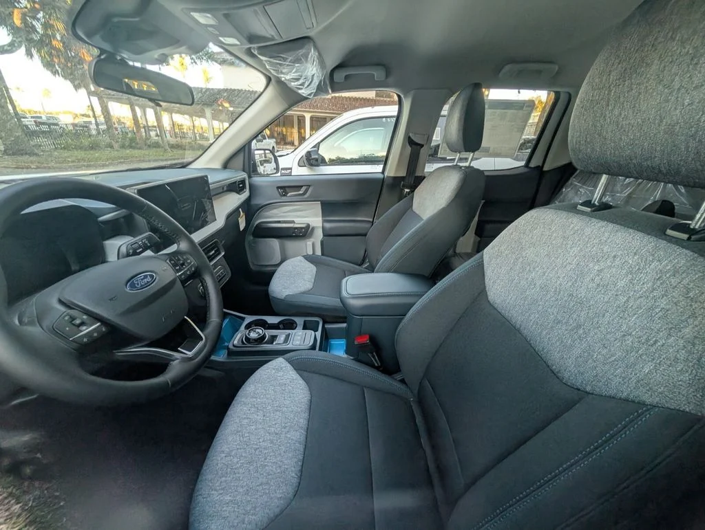 2025 Ford Maverick XLT - Photo 7