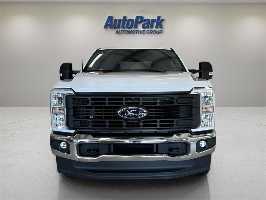 2026 Ford F-350 XL photo 2