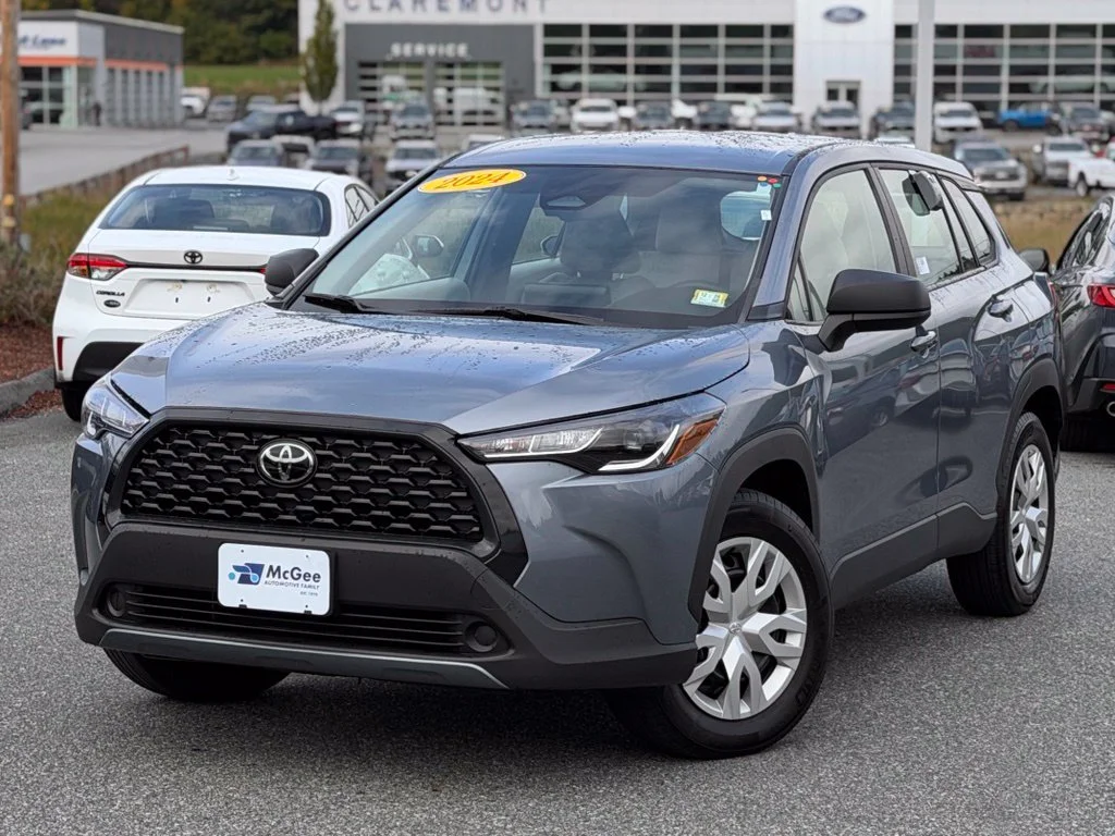 Used 2024  Toyota L image 1