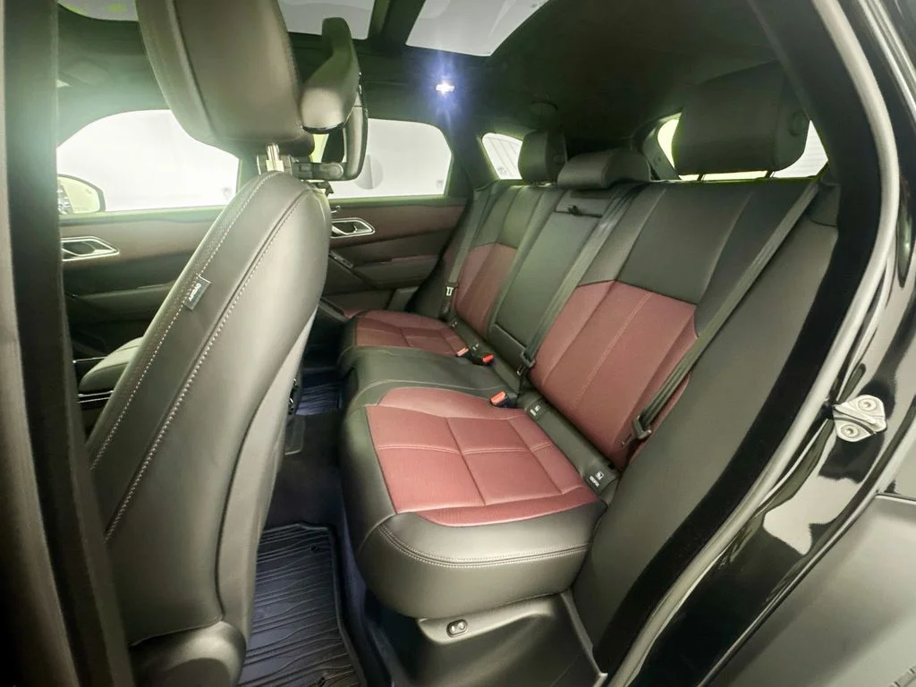 New 2026 Santorini Black Land Rover Autobiography image 24