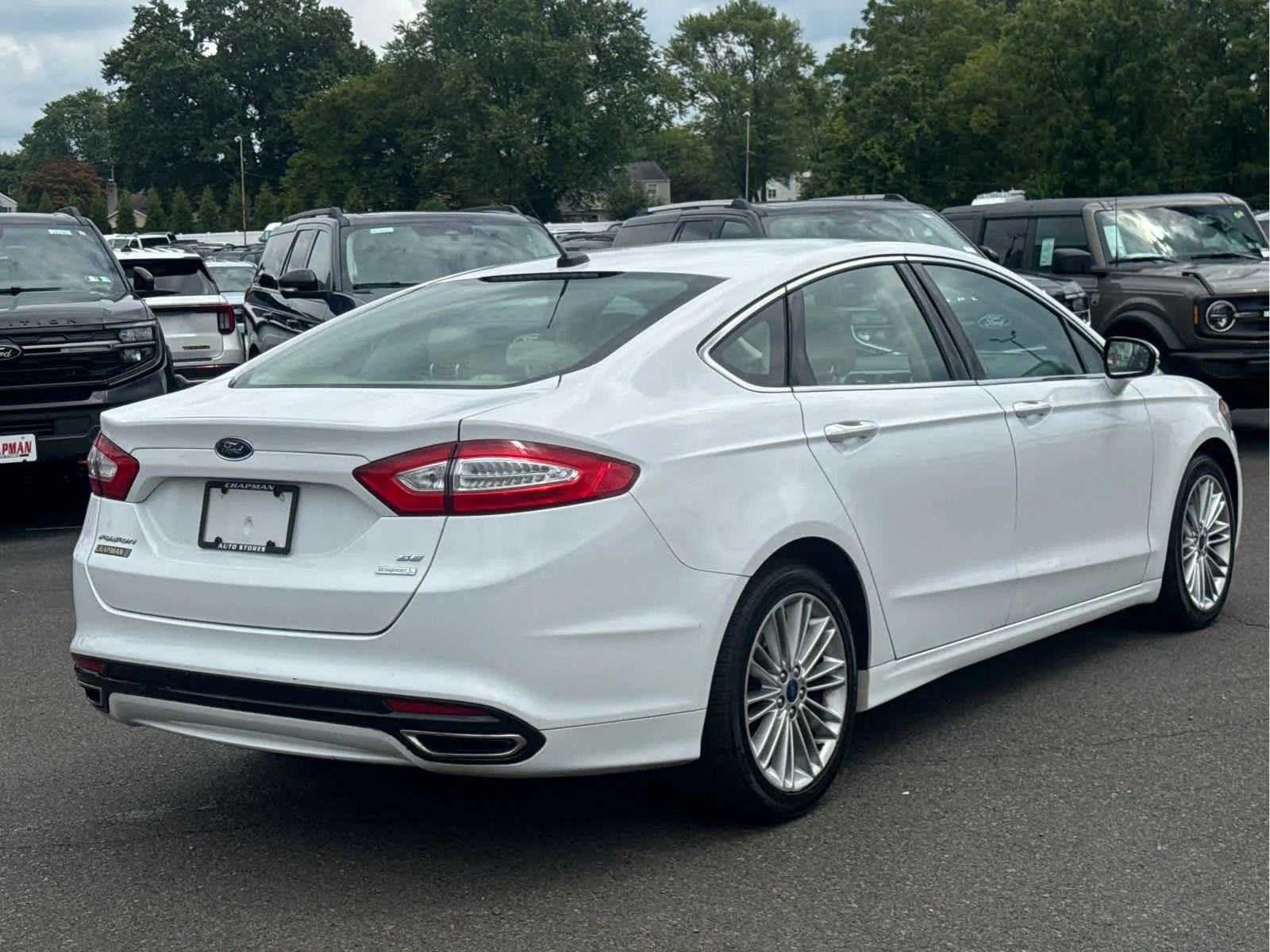 Used 2014 Oxford White Ford SE image 5