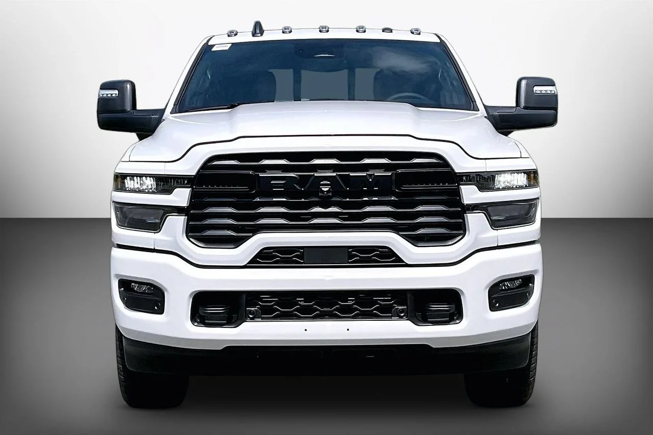 New 2026 Bright White Clear-Coat Exterior Paint RAM Big Horn image 3