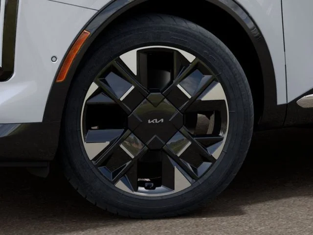 New 2026 White Kia SX-Prestige image 9