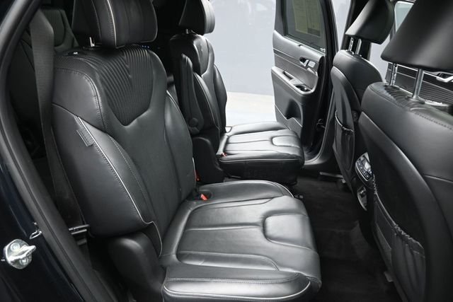 Used 2024 White Hyundai Calligraphy image 29