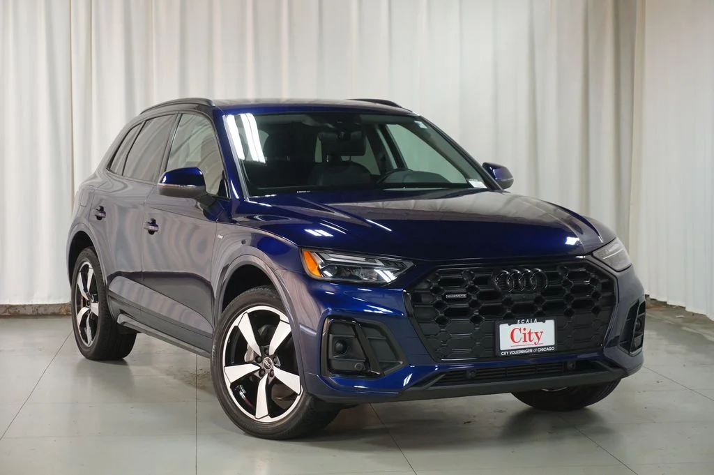 Used 2023 Navarra Blue Metallic Audi 45 S line Premium image 2