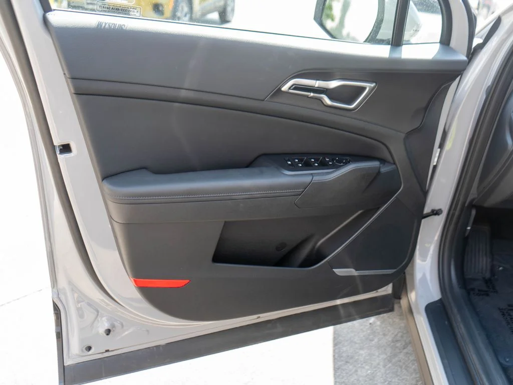 2026 Kia Sportage EX Hybrid - Photo 23