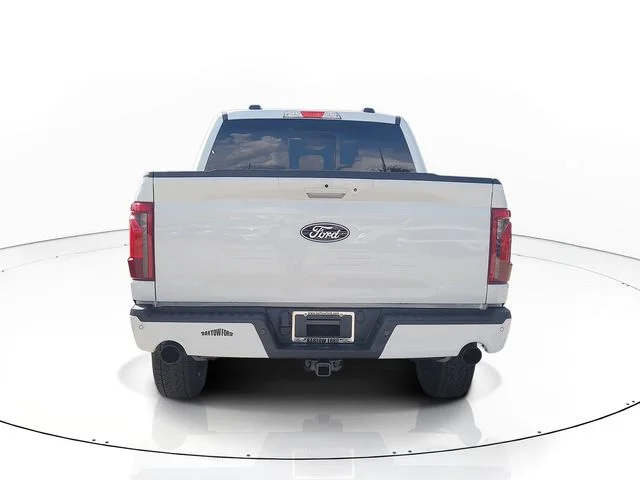 New 2026 Oxford White Ford XLT image 6