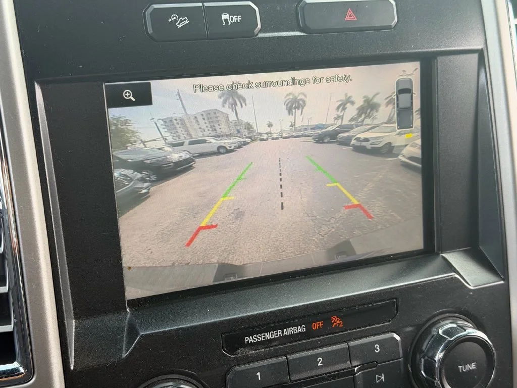 Used 2015 Silver Ford Lariat image 23