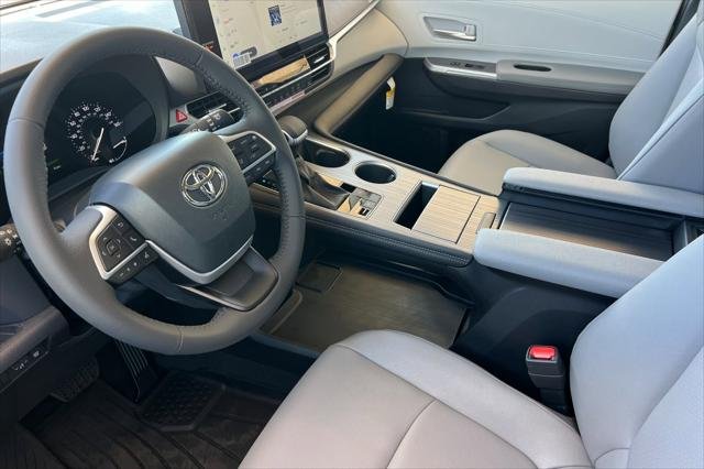 Certified Used 2026 RUBY FLARE PEARL Toyota  image 9