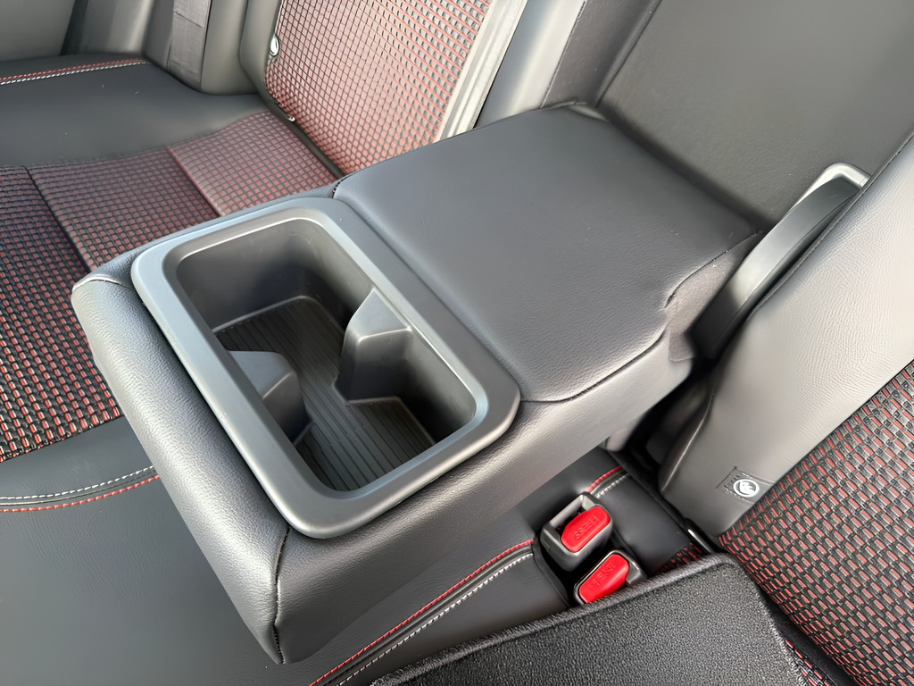 2026 Nissan KICKS SR - Photo 22
