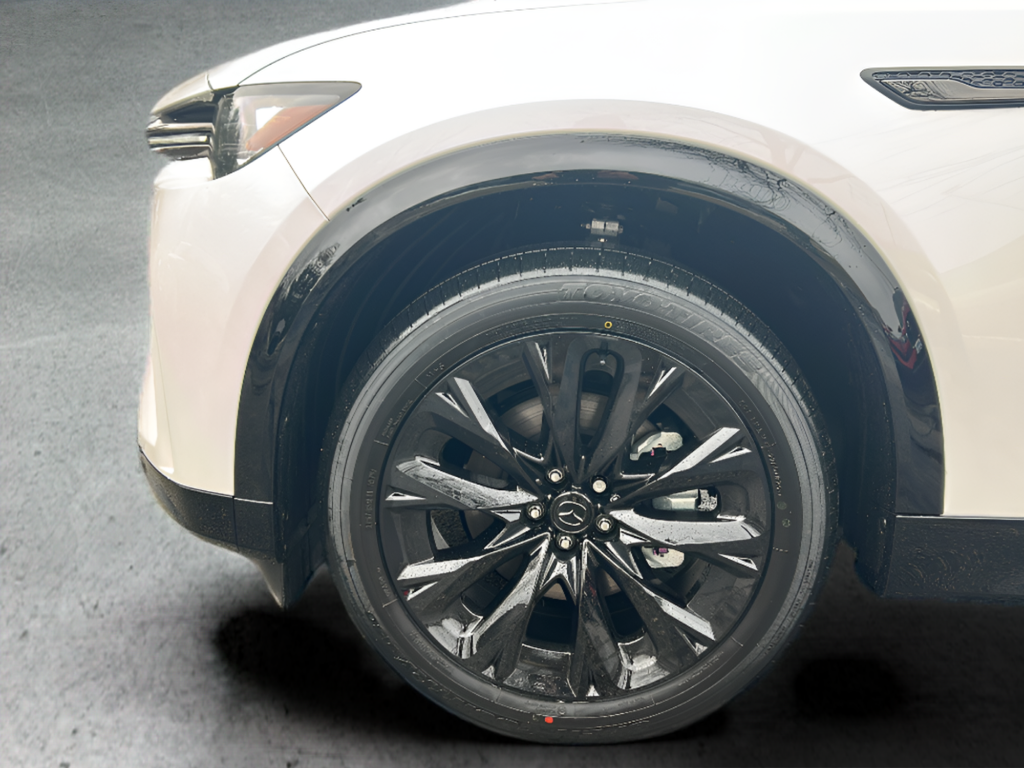 New 2026 Rhodium White Premium Mazda 3.3 Turbo S Premium image 38