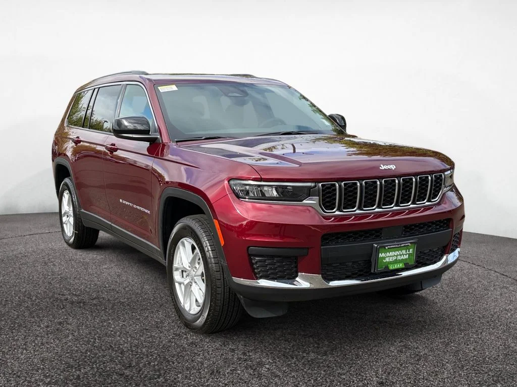 New 2026 Velvet Red Pearl-Coat Exterior Paint Jeep Laredo image 7