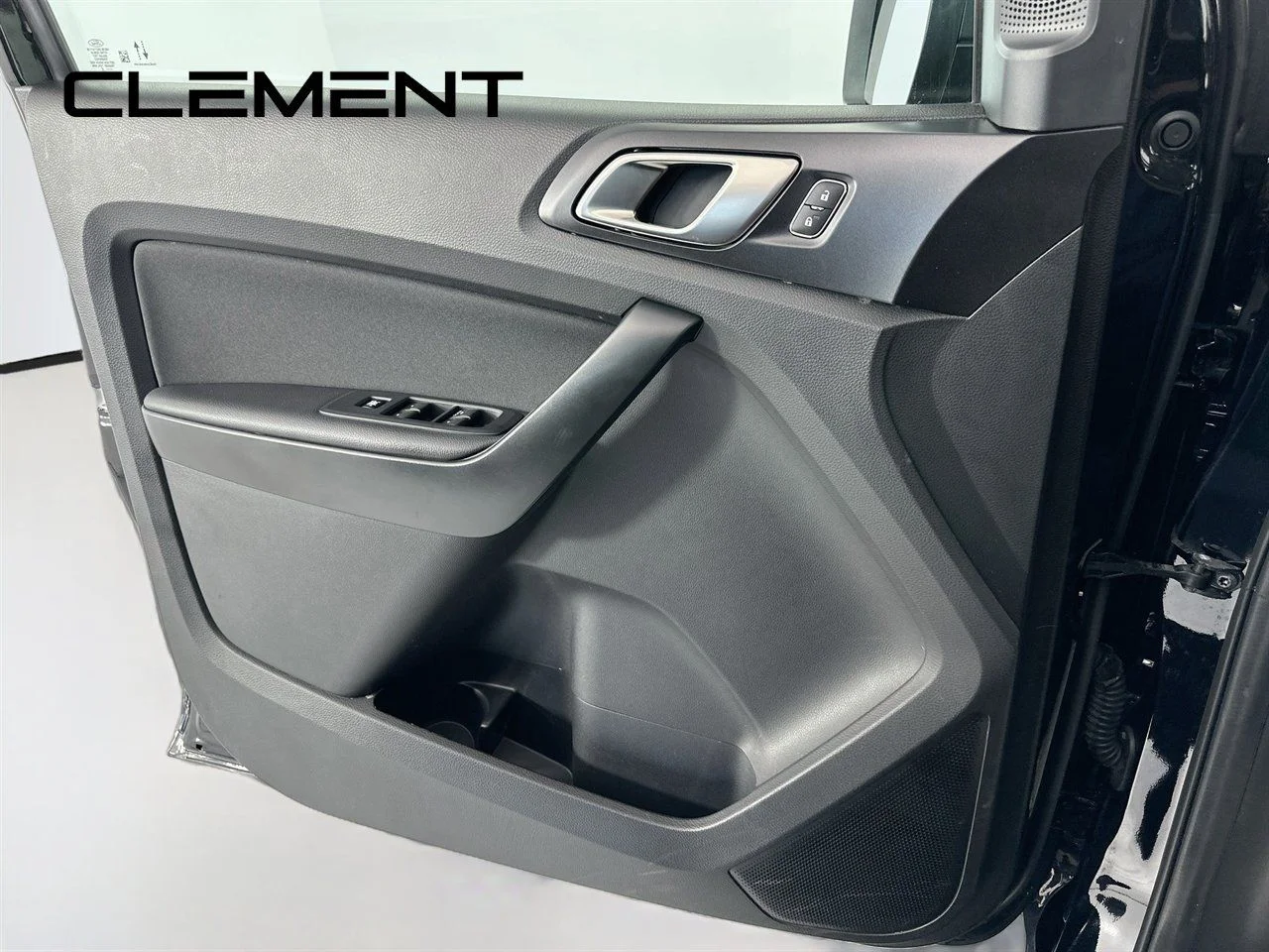 Used 2022 Shadow Black Ford XLT image 26