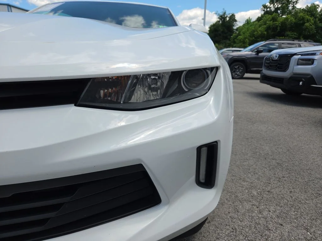 Used 2018 White Chevrolet 1LT image 18
