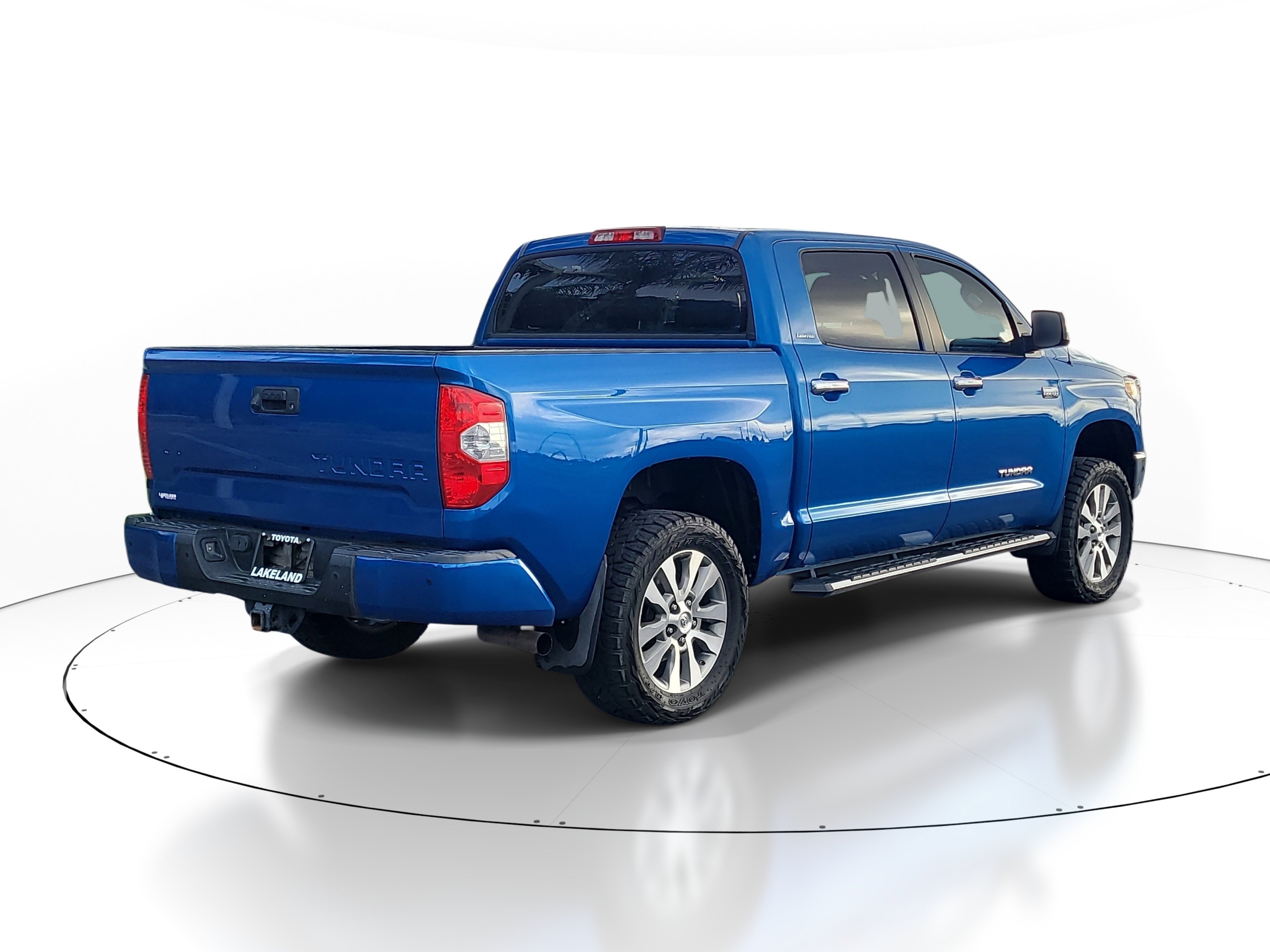 Used 2016 Blazing Blue Toyota LTD image 6