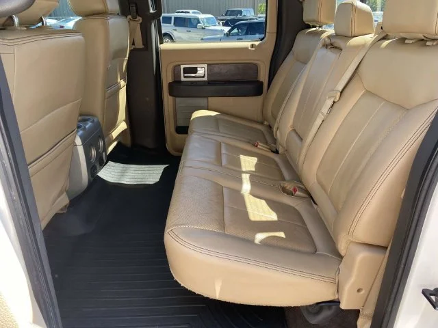 Used 2013 White Ford Lariat image 7