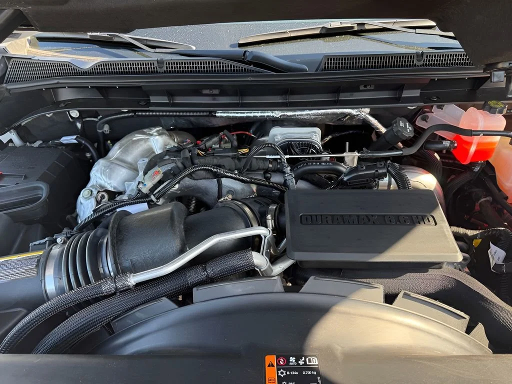 New 2026 Glacier White Tricoat GMC Denali Ultimate image 38