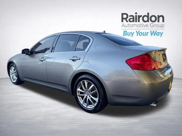Used 2008 Platinum Graphite INFINITI Journey image 5