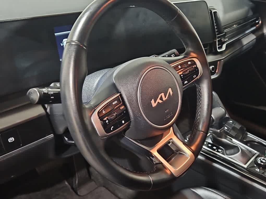 Used 2024 Gravity Gray Kia EX image 14