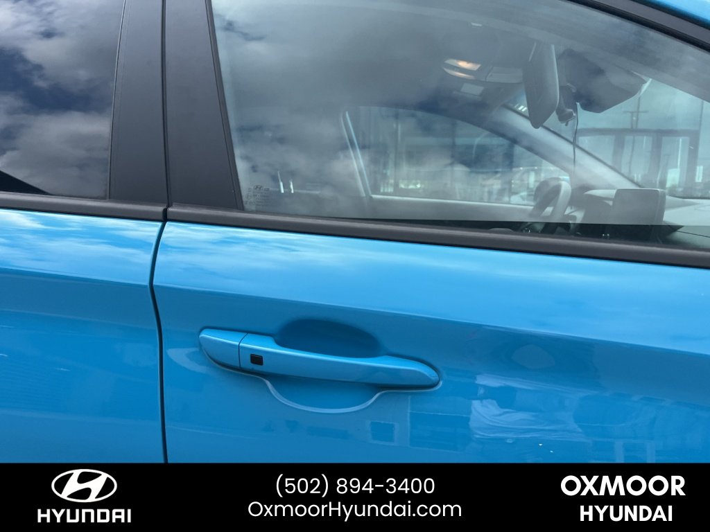 Used 2022 Teal Isle Hyundai SEL image 18