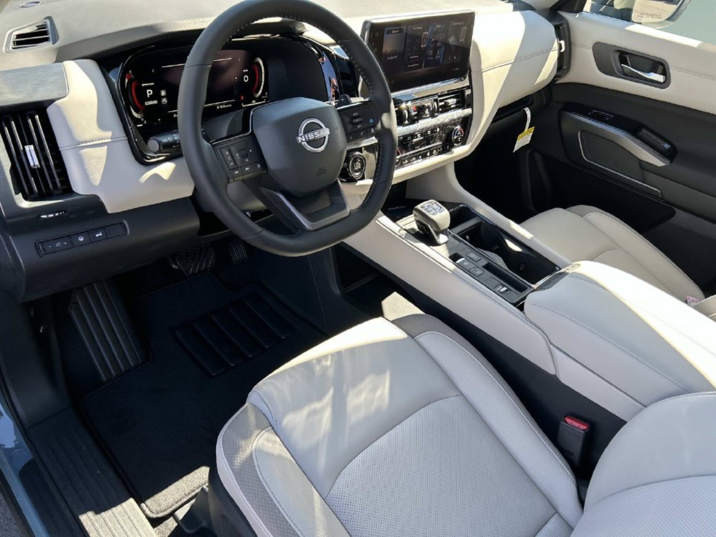 New 2026 Baltic Teal Pearl Nissan SL image 23