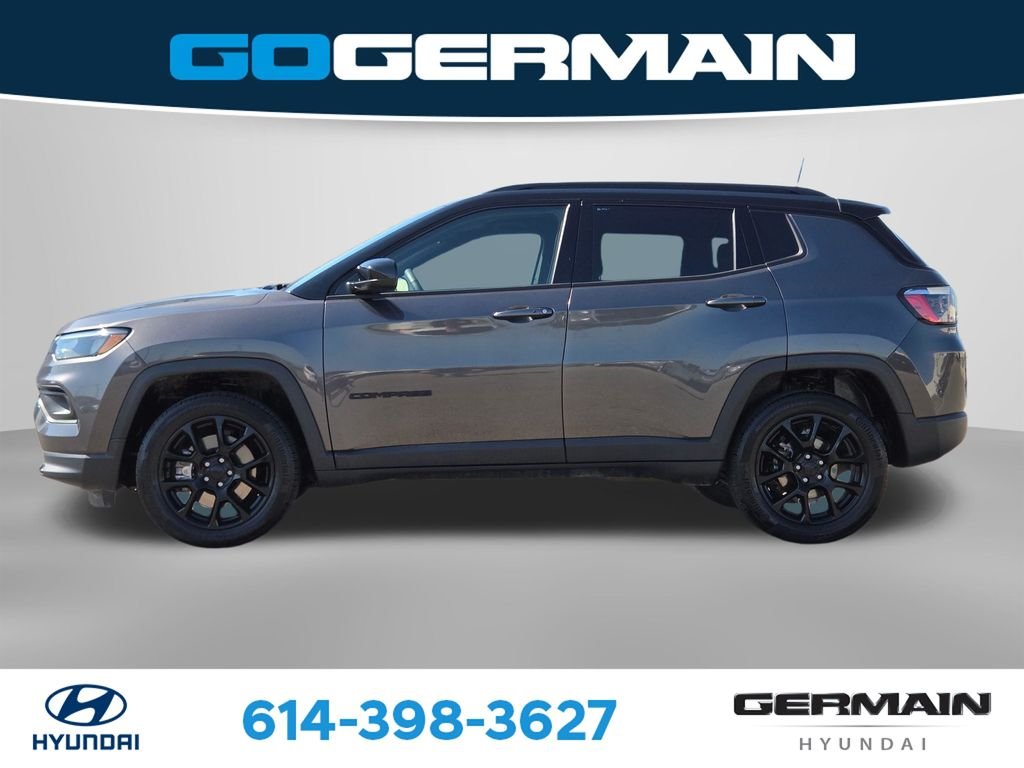 Used 2023 Gray Jeep Latitude image 12