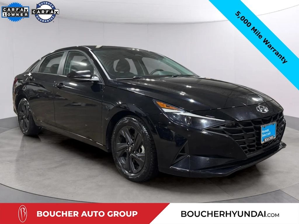 2022 Hyundai Elantra 2.0 SEL IVT's photo
