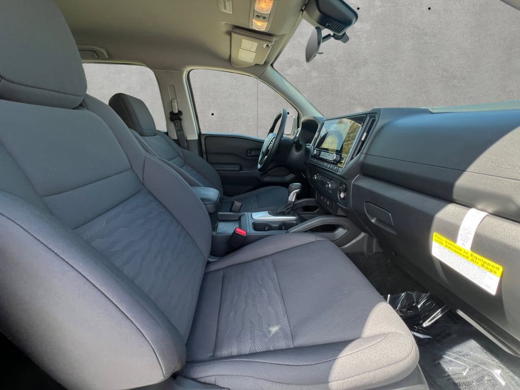 New 2027 Gun Metallic Nissan Crew Cab S image 25