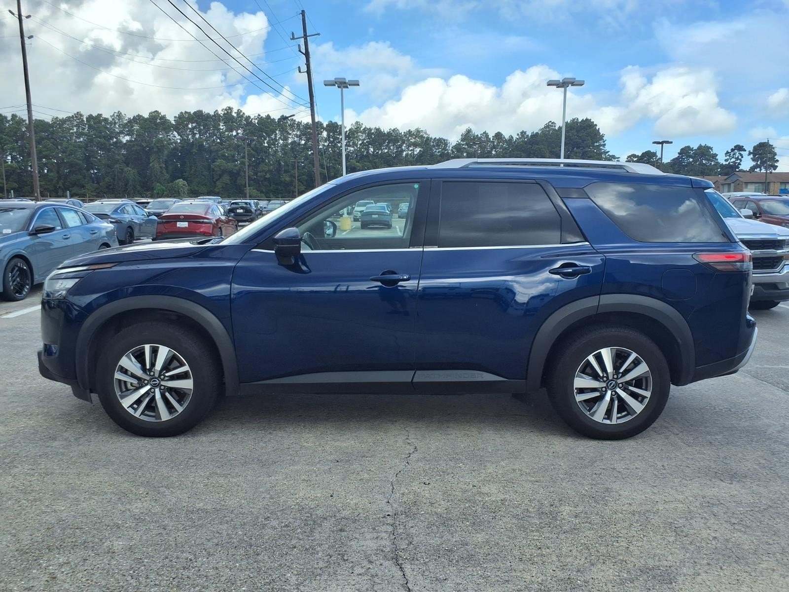 Certified Used 2025 Deep Ocean Blue Pearl Nissan SL image 10