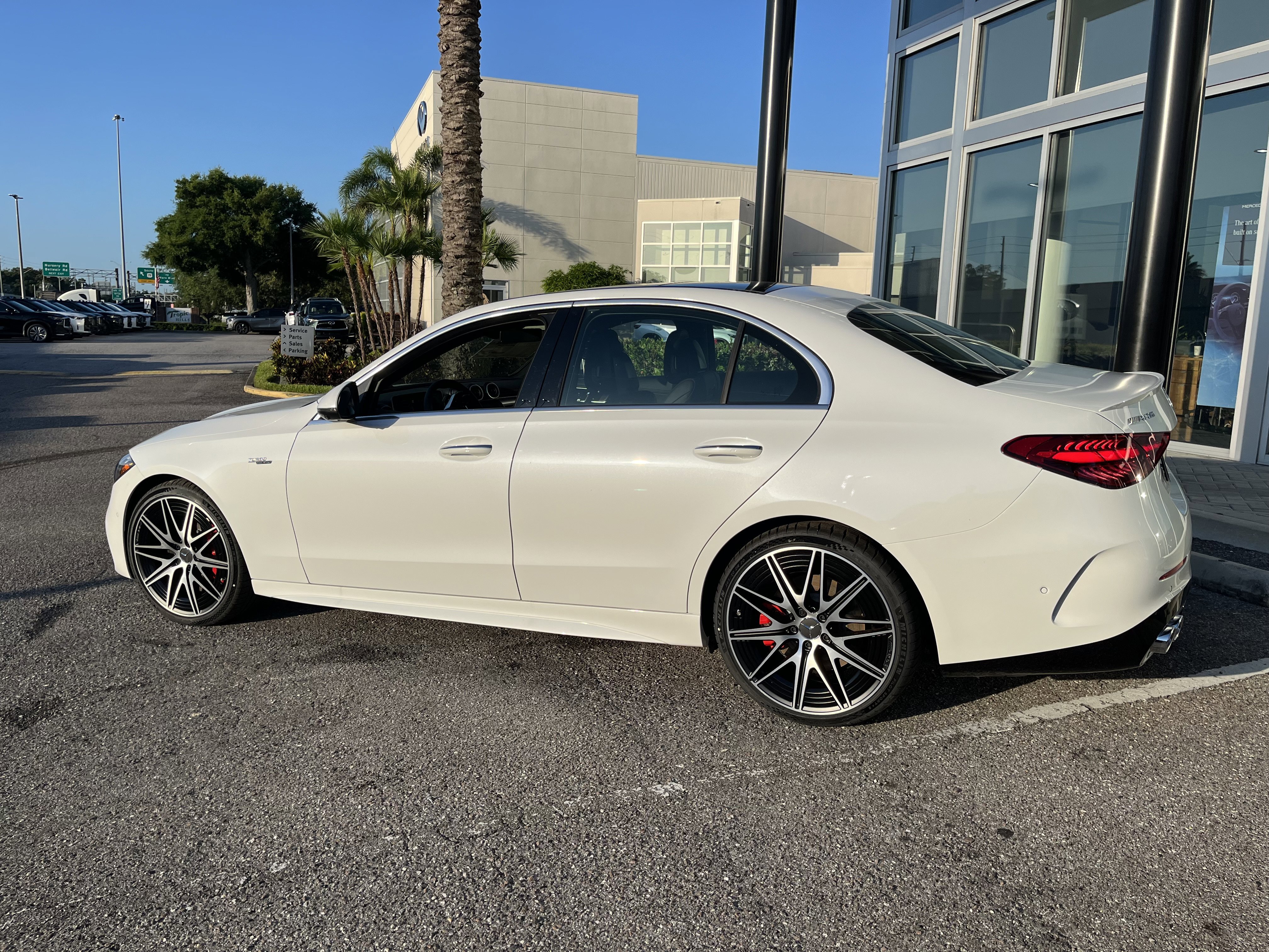 New 2026 MANUFAKTUR Moonlight White Metallic Mercedes-Benz AMG® C 43 image 4