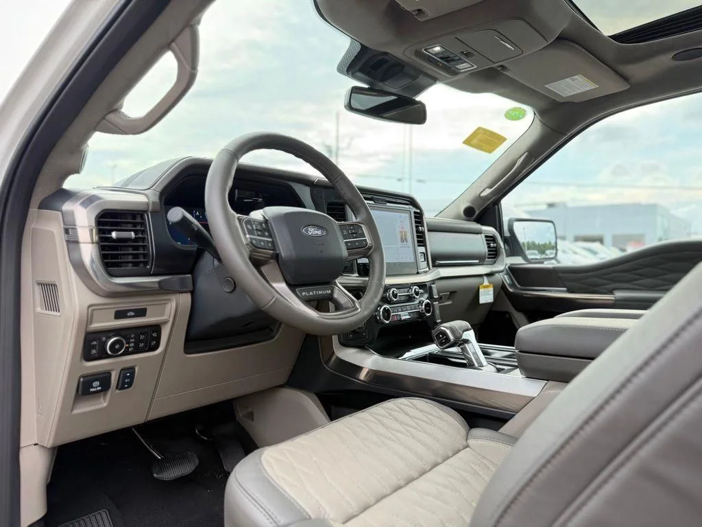 New 2026 Star White Metallic Tri-Coat Ford Platinum® image 14