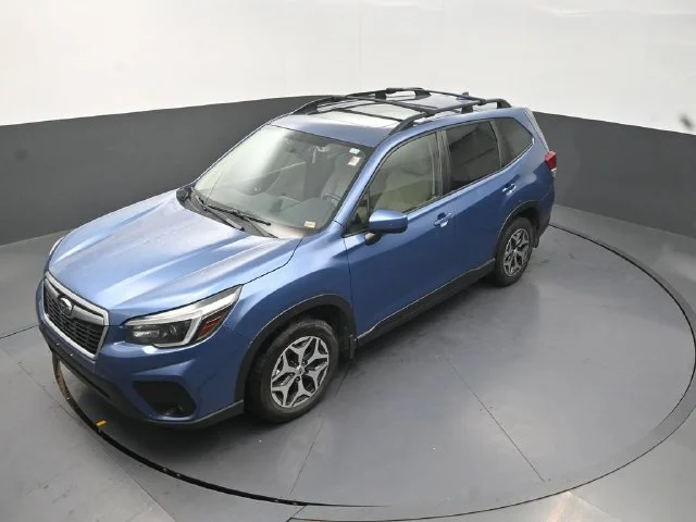 Used 2021 Blue Subaru Premium image 25