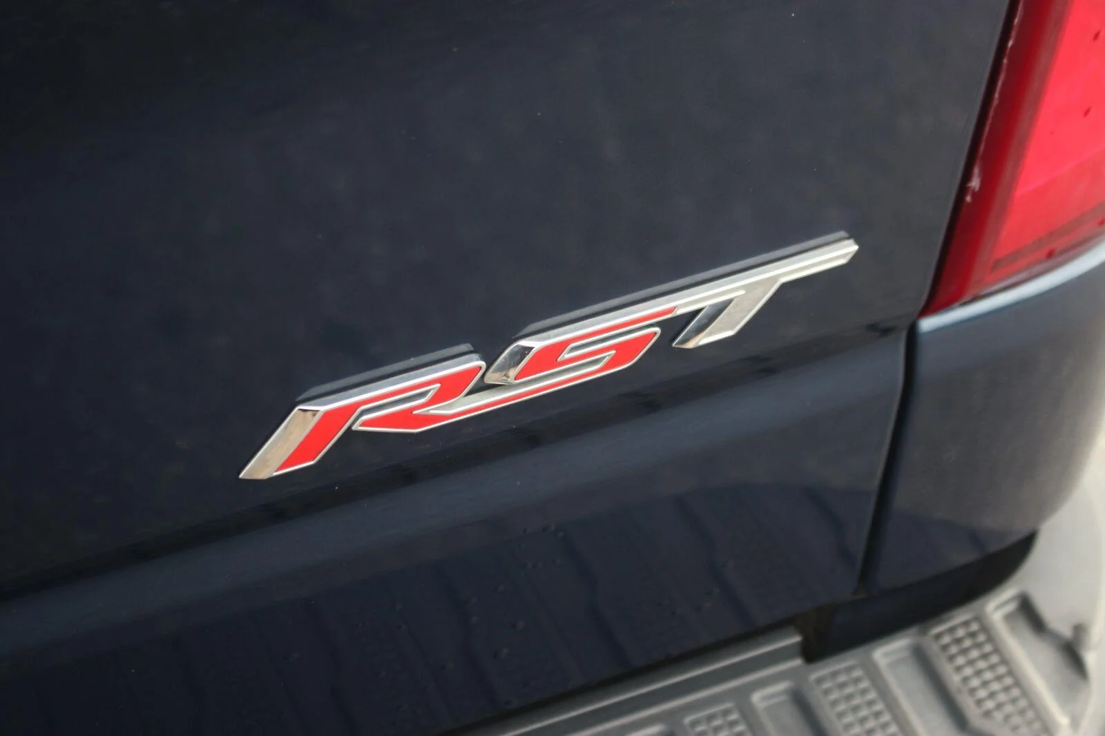 Used 2021 NORTHSKY BLUE METALLIC Chevrolet RST image 12