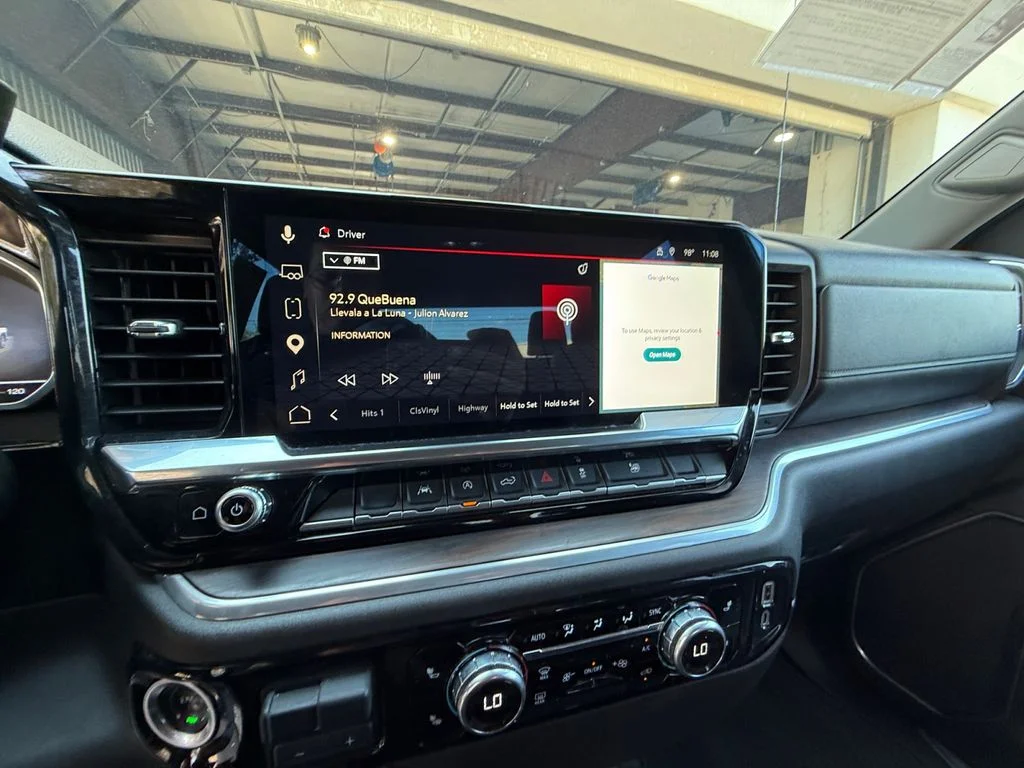 Used 2025 Silver GMC SLT image 21