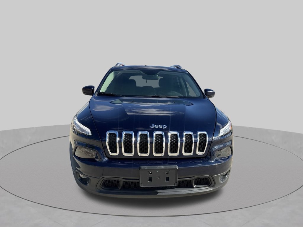 Used 2016 Blue Jeep Latitude image 7