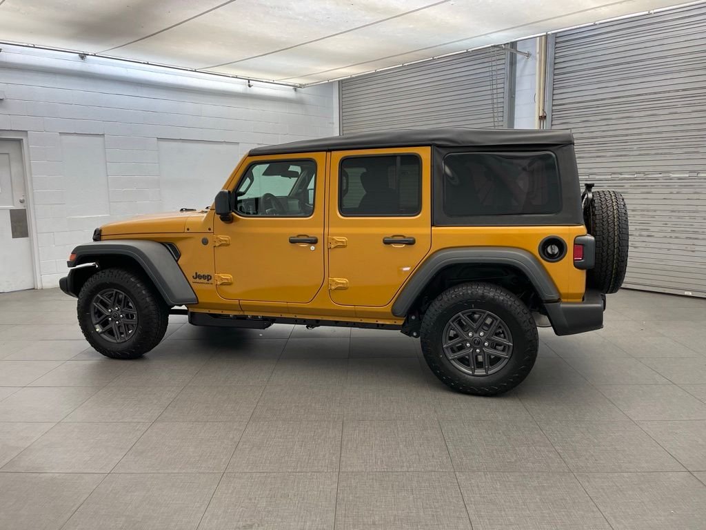 New 2026 Goldilocks Exterior Paint Jeep Sport S image 5