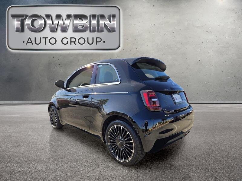 Used 2024 Tuxedo Black FIAT MUSIC FWD image 6