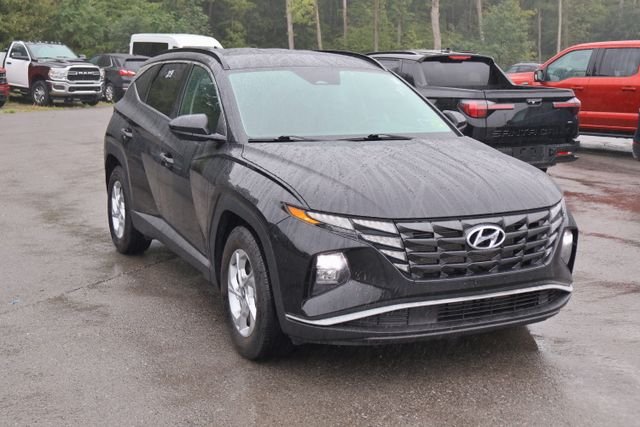 Used 2024 Black Hyundai SEL image 8