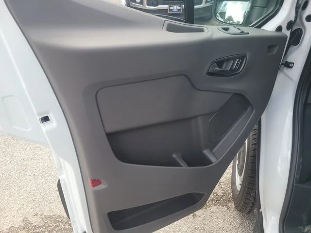 New 2026 Oxford White Ford Base image 17